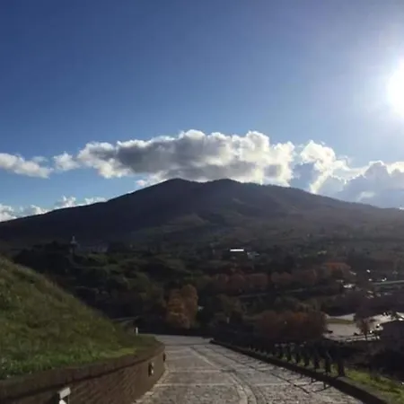 Melfi, Citta Delle Costituzioni Di Federico Ii - Casa Vacanze Melfi